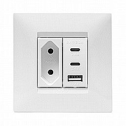 מארז טריפל USB עם שקע דו פיני לקופסא 55, מתאם ומסגרת SEE לבנה ניסקו סוויץ' מארז טריפל USB עם שקע דו פיני לקופסא 55, מתאם ומסגרת SEE לבנה ניסקו סוויץ'